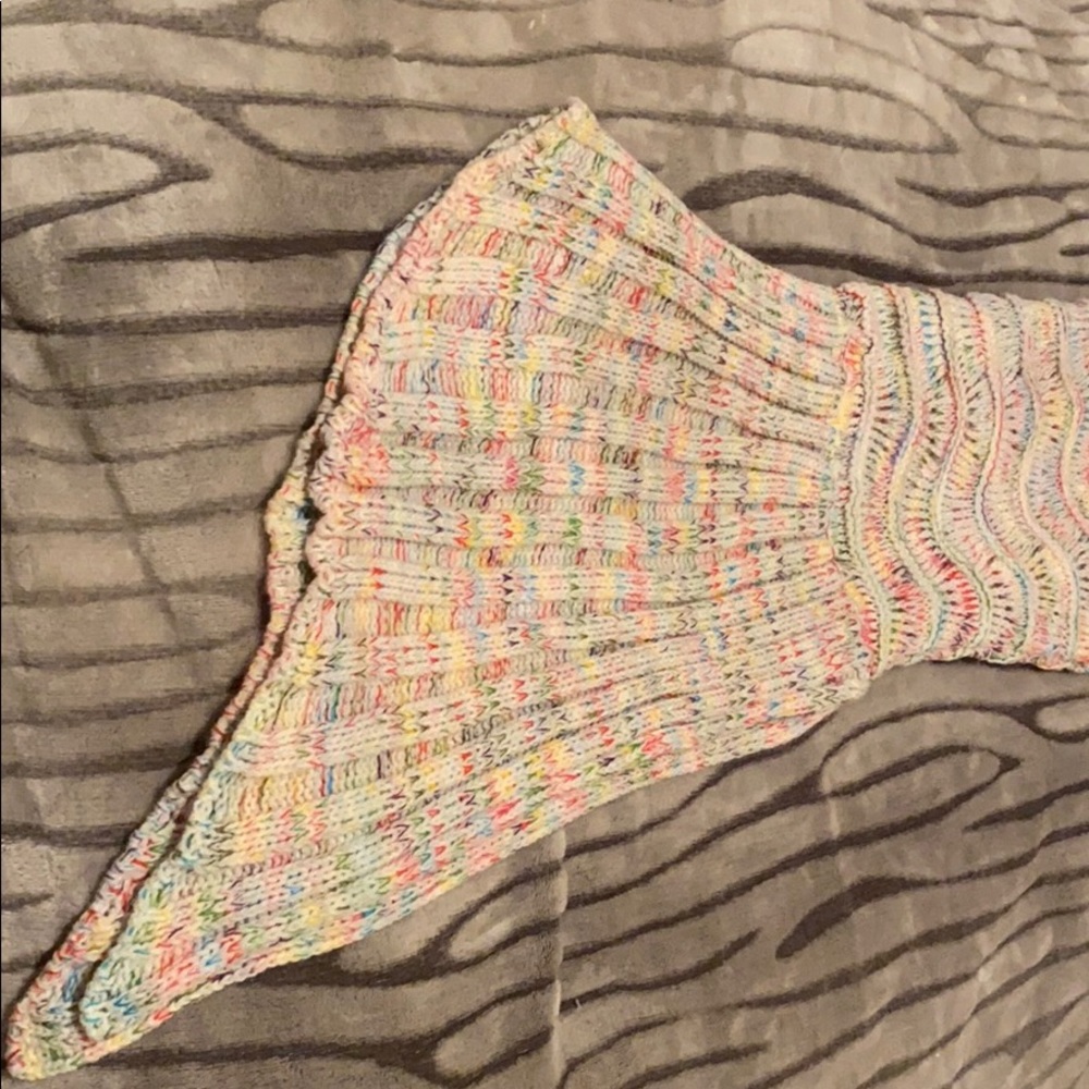 Mermaid tail - Picture 2 of 8